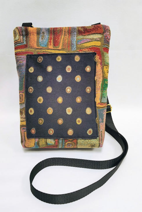 Color dot pouch