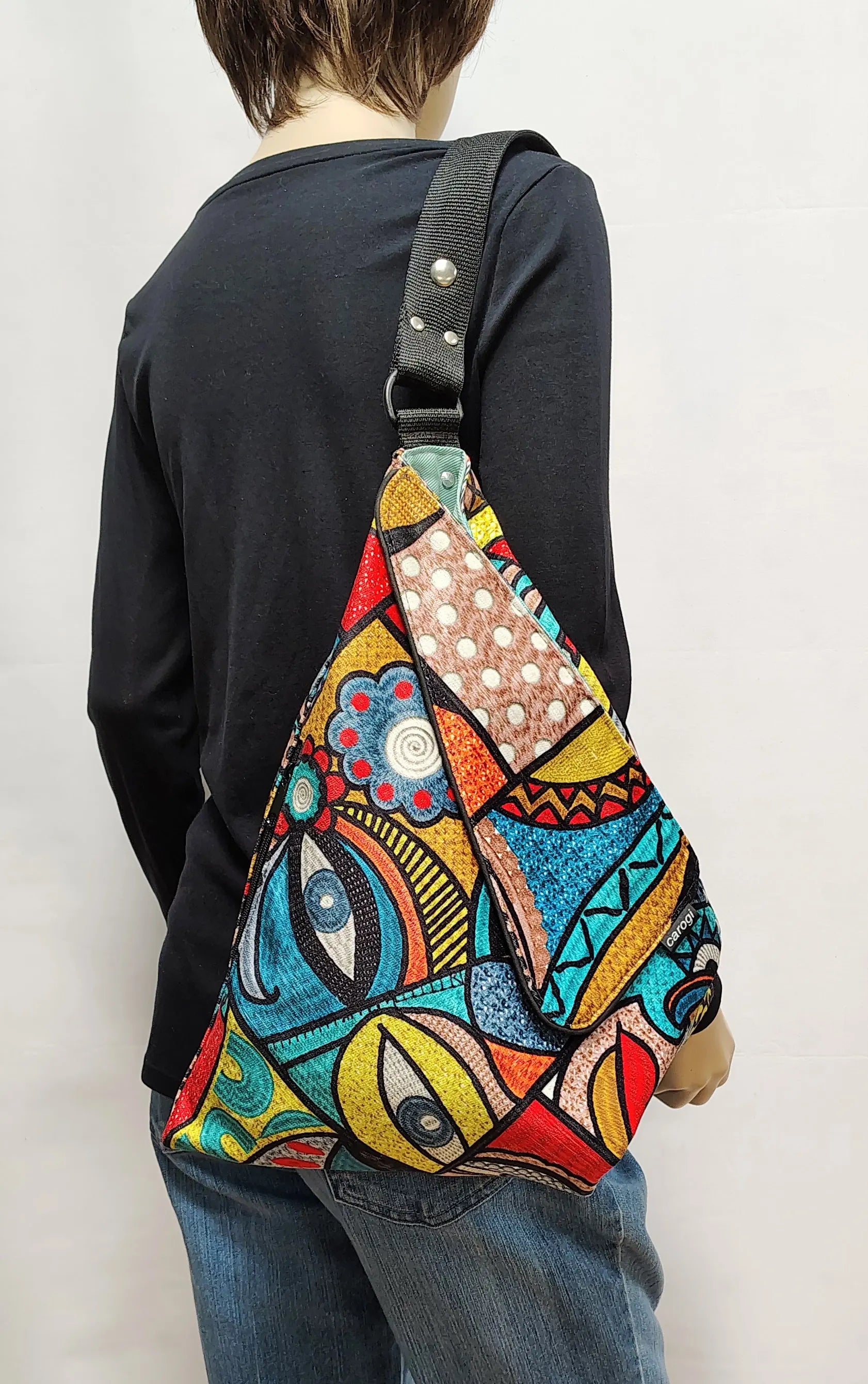 ?Carson Rogers CAROGI
Convertible Triangle Geometric Pattern Backpack/ Pouch? Carson Rogers CAROGI Convertible Triangle BAG Sling Backpack  main image 2
